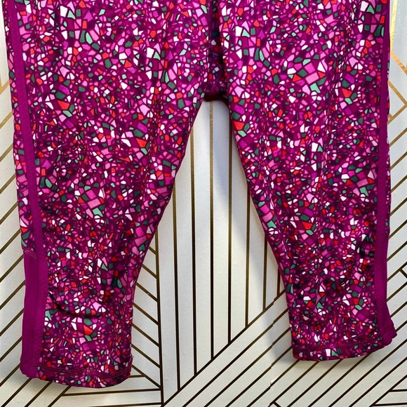 Lululemon Real Quick Crop Paradise Camo Regal Plum - Picture 5 of 10
